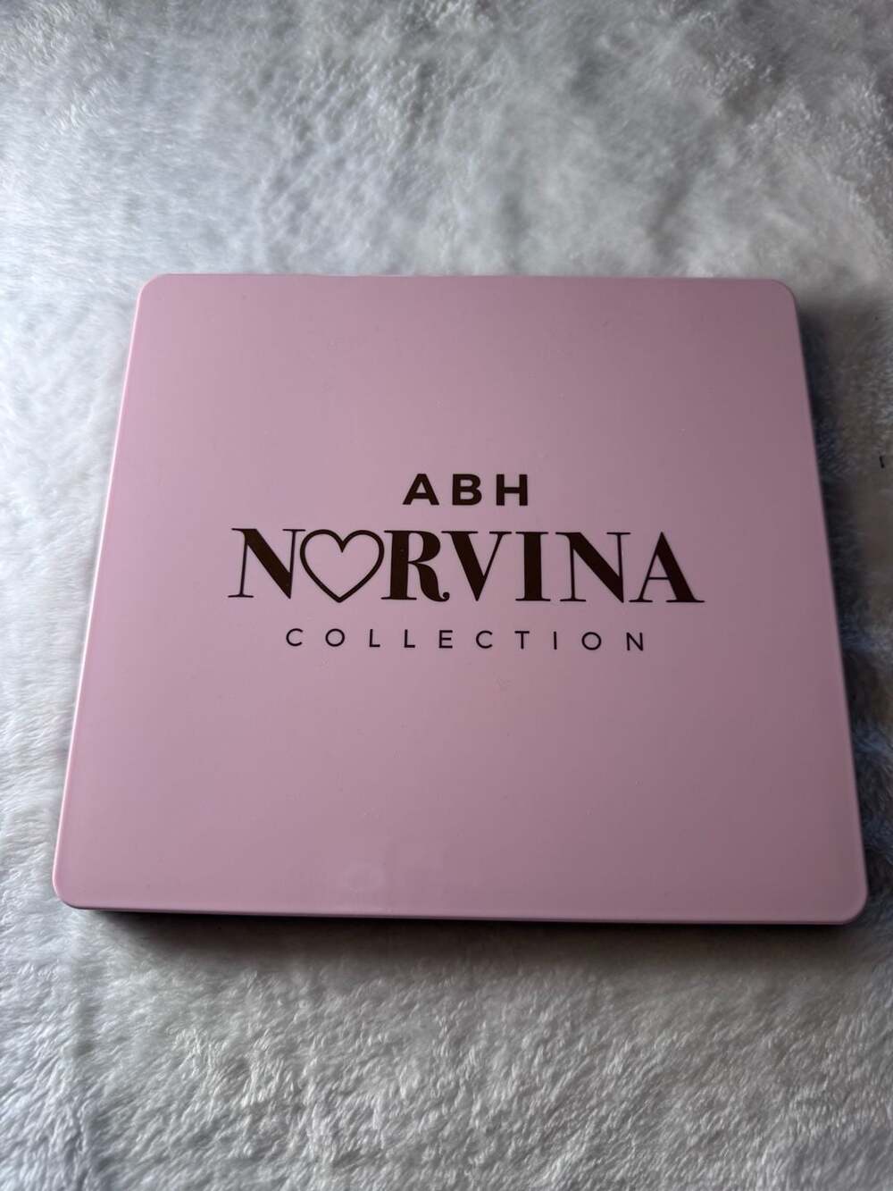 Anastasia Beverly Hills Norvina Pro Pigment Palette Vol. 4